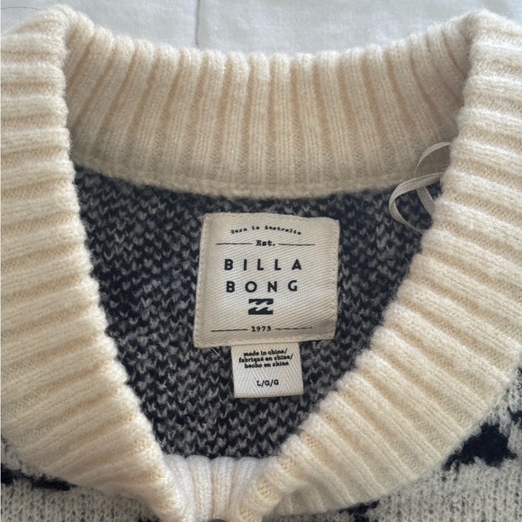 Billabong Beyond Basic V-Neck Sweater - Picture 2 of 7